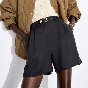 And other stories Relaxed Linen Shorts in Black